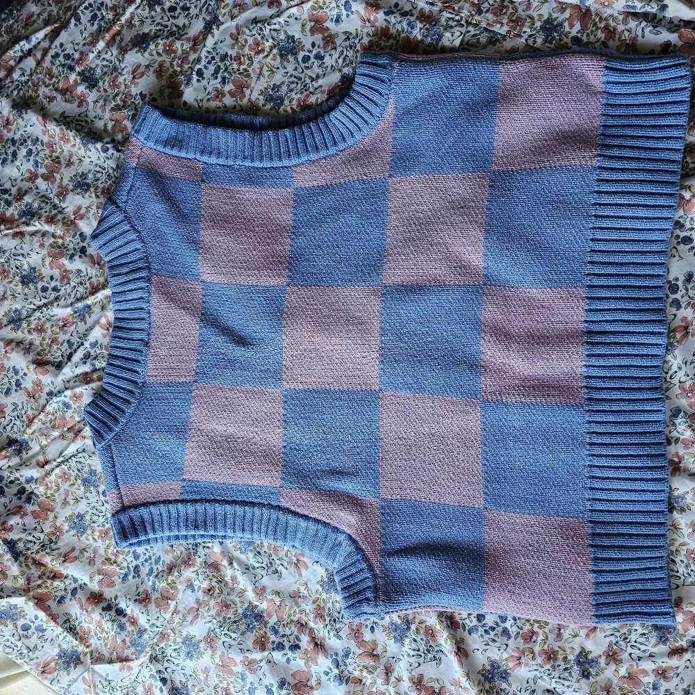 QUICKSILIVER BLUE PINK PLAID VEST - Picture 7 of 8